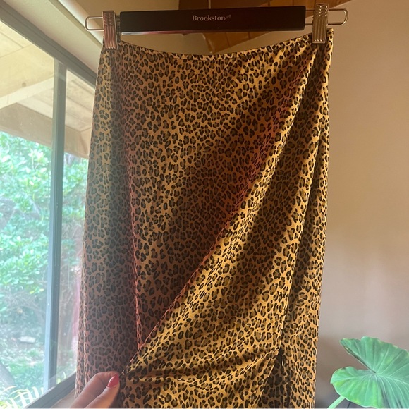 Vintage Mark Wong Nark Cheetah Print, High Slit, Maxi Skirt - Picture 10 of 13